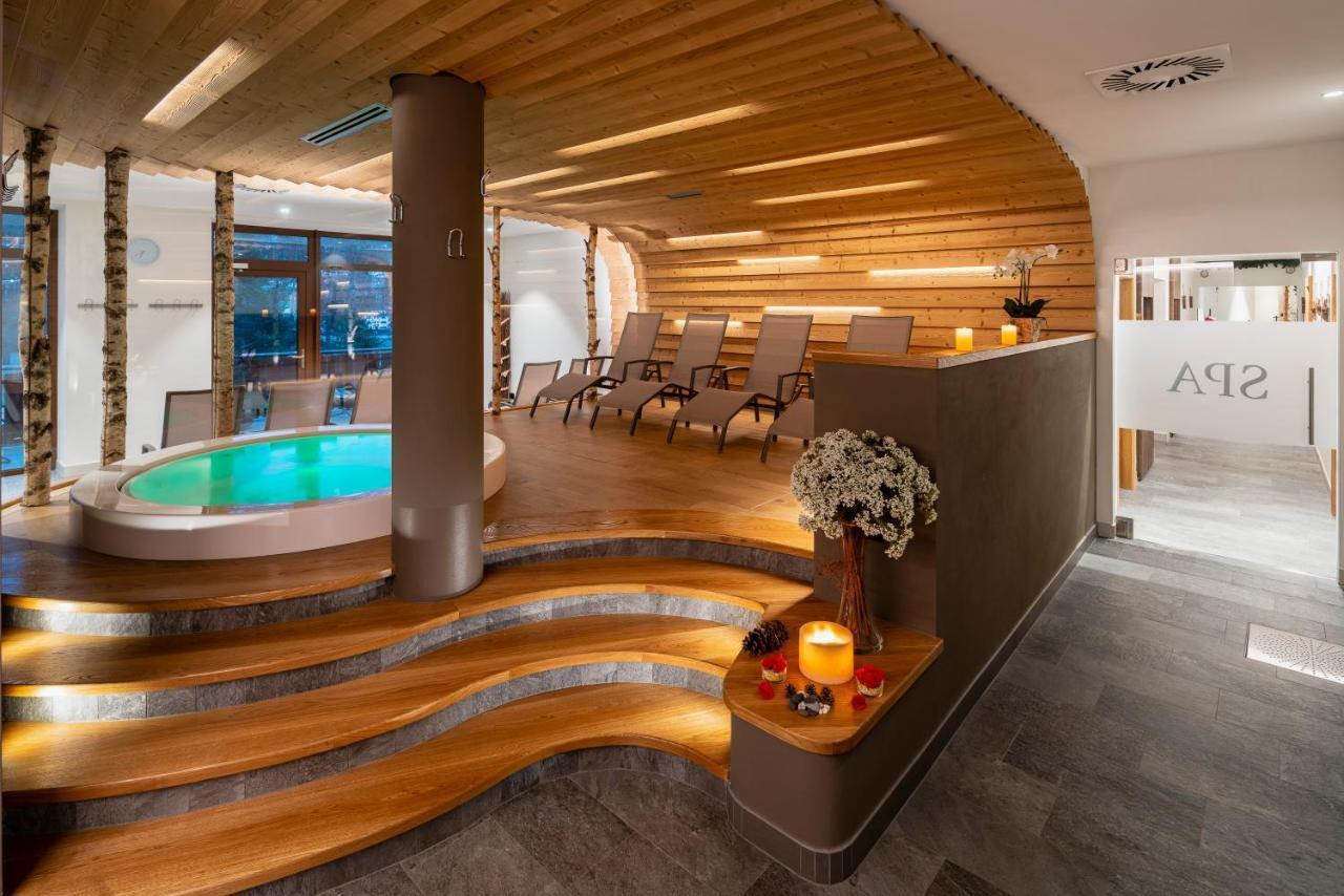 Hotel Columbia & Spa Cortina dʼAmpezzo Dış mekan fotoğraf