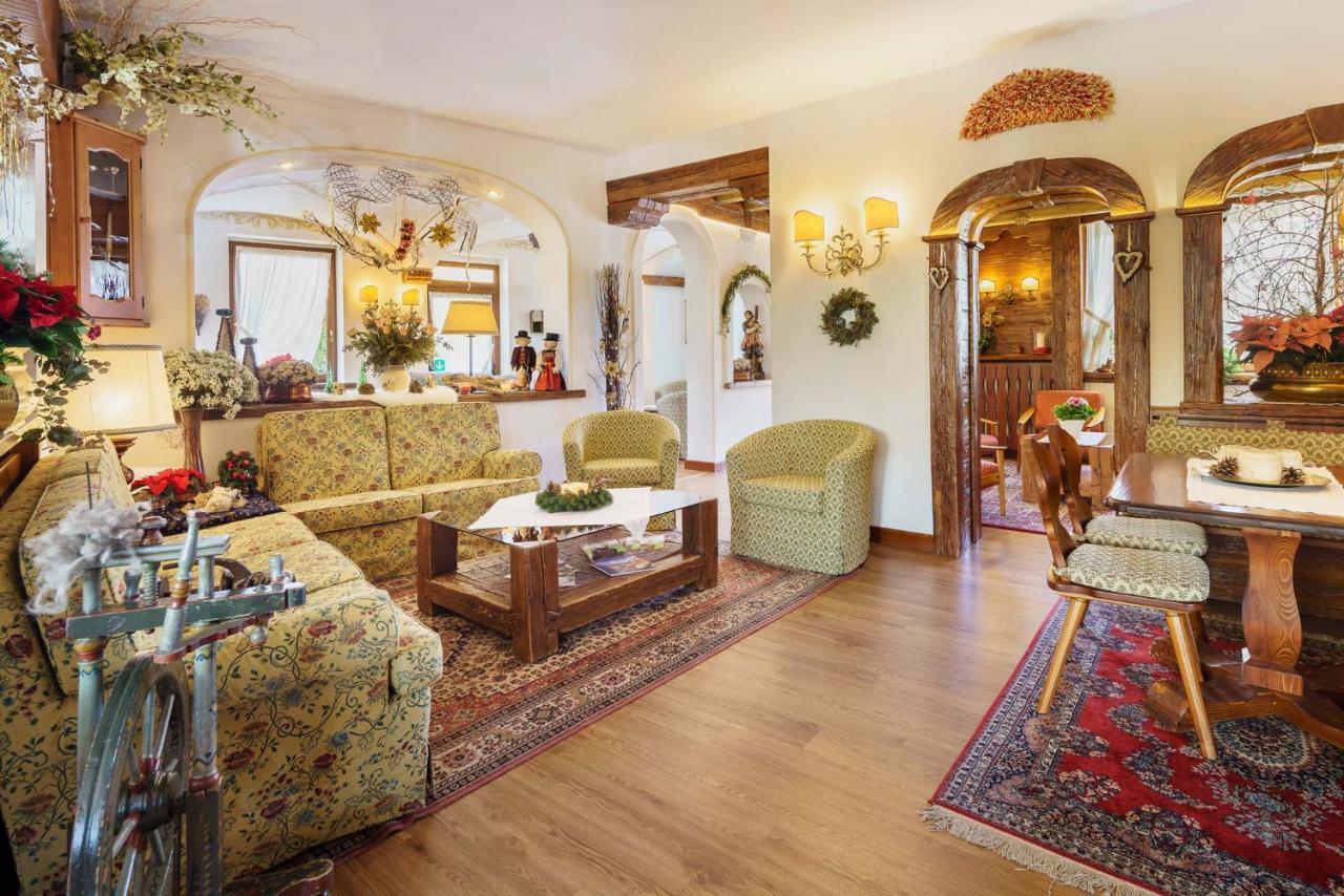 Hotel Columbia & Spa Cortina dʼAmpezzo Dış mekan fotoğraf