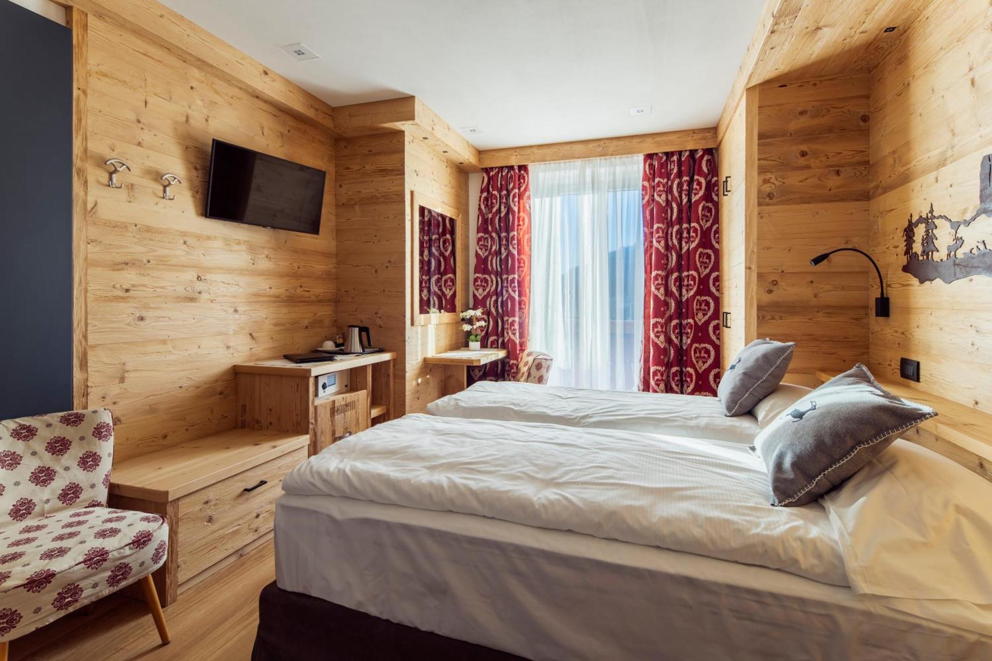 Hotel Columbia & Spa Cortina dʼAmpezzo Dış mekan fotoğraf