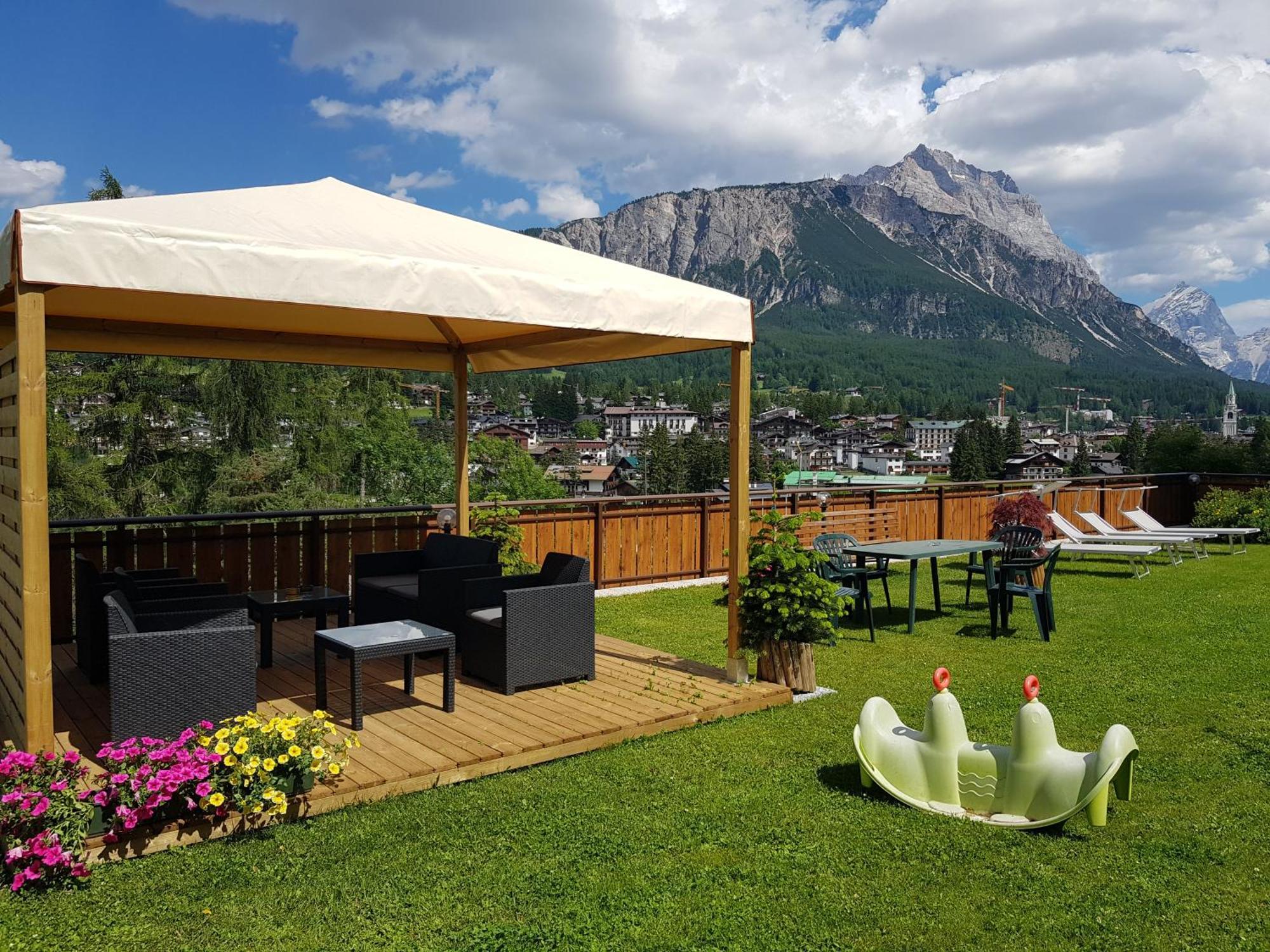 Hotel Columbia & Spa Cortina dʼAmpezzo Dış mekan fotoğraf