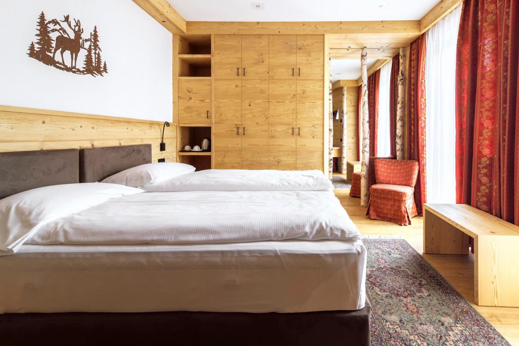 Hotel Columbia & Spa Cortina dʼAmpezzo Dış mekan fotoğraf