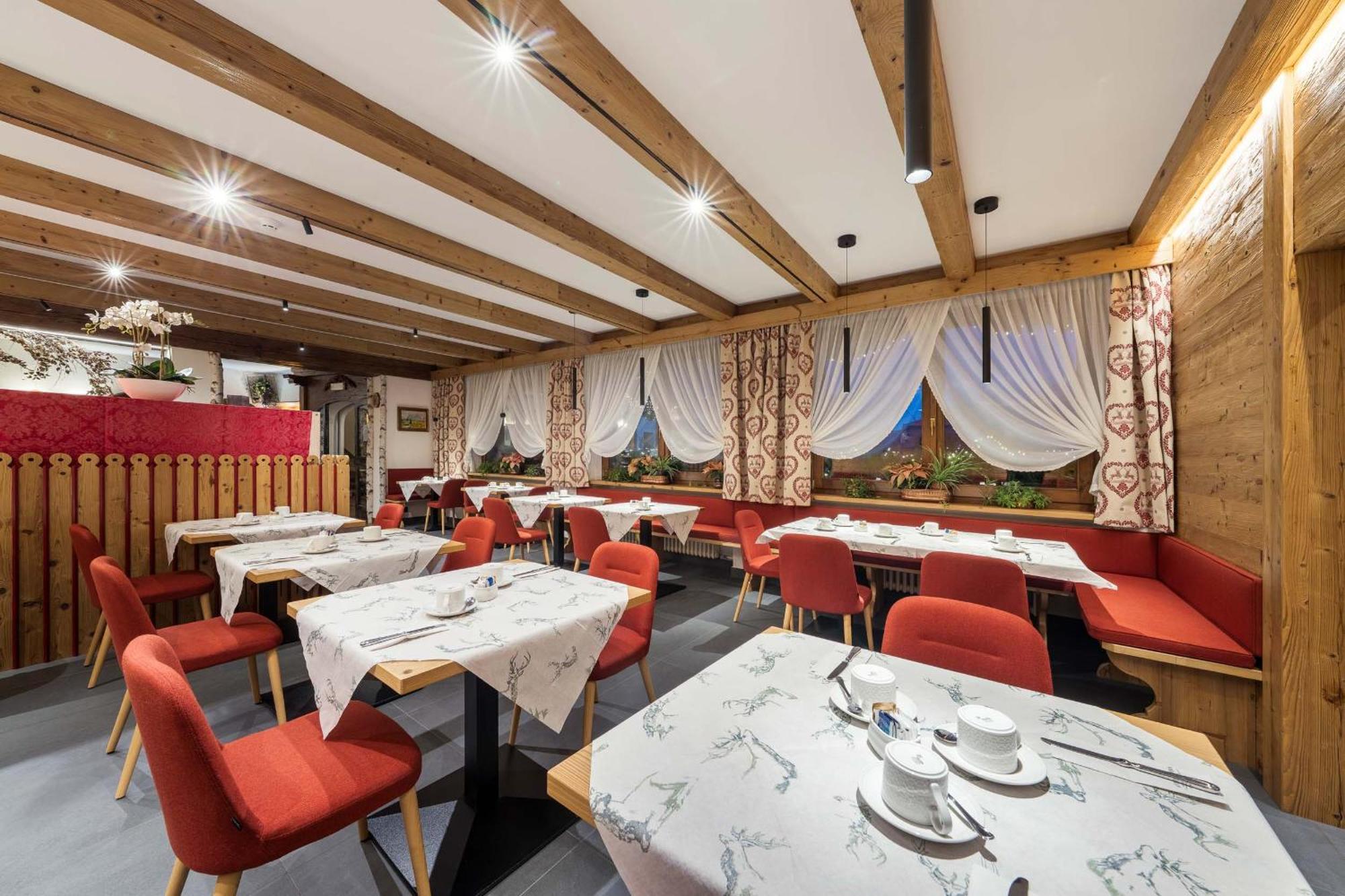 Hotel Columbia & Spa Cortina dʼAmpezzo Dış mekan fotoğraf