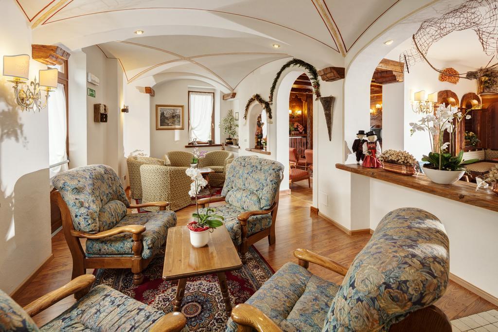 Hotel Columbia & Spa Cortina dʼAmpezzo Dış mekan fotoğraf