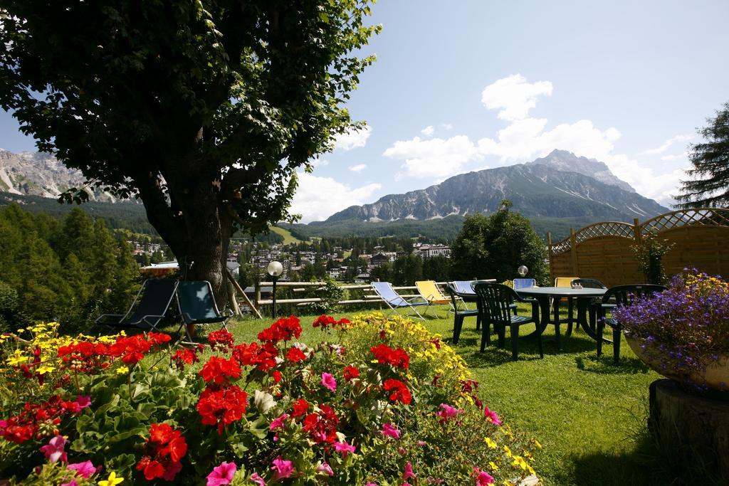 Hotel Columbia & Spa Cortina dʼAmpezzo Dış mekan fotoğraf