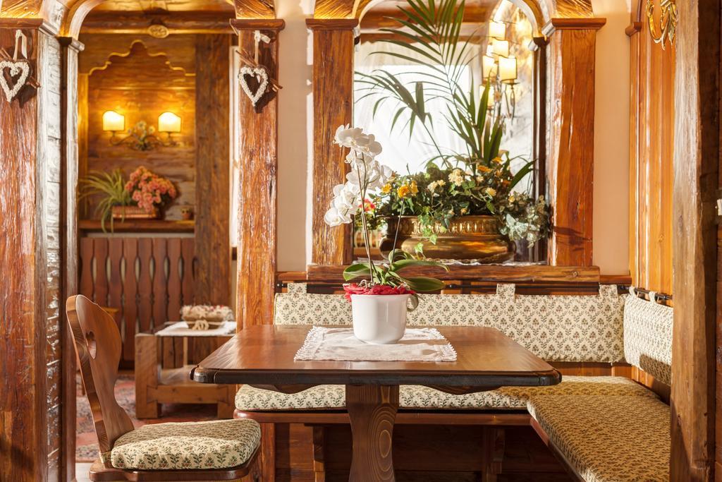 Hotel Columbia & Spa Cortina dʼAmpezzo Dış mekan fotoğraf