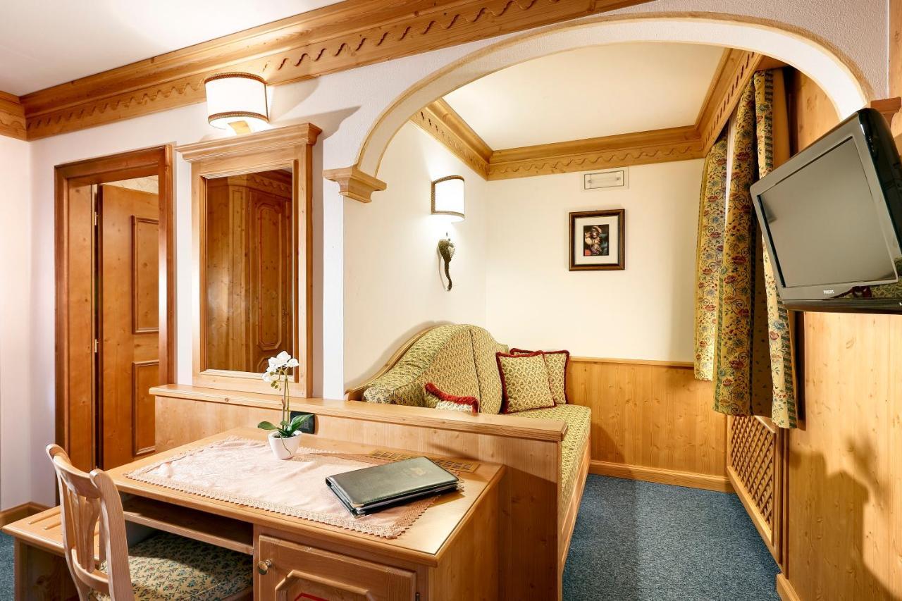 Hotel Columbia & Spa Cortina dʼAmpezzo Oda fotoğraf